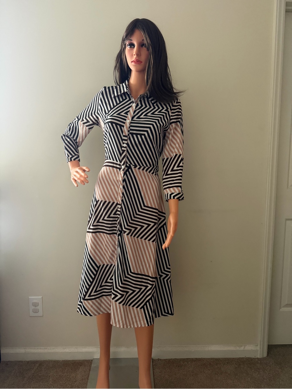 Women’s Size S Small Ashly & Sage Striped Collared Dress Geometric Black Brown